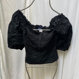 NWT GAP Puff sleeve eyelet crop top